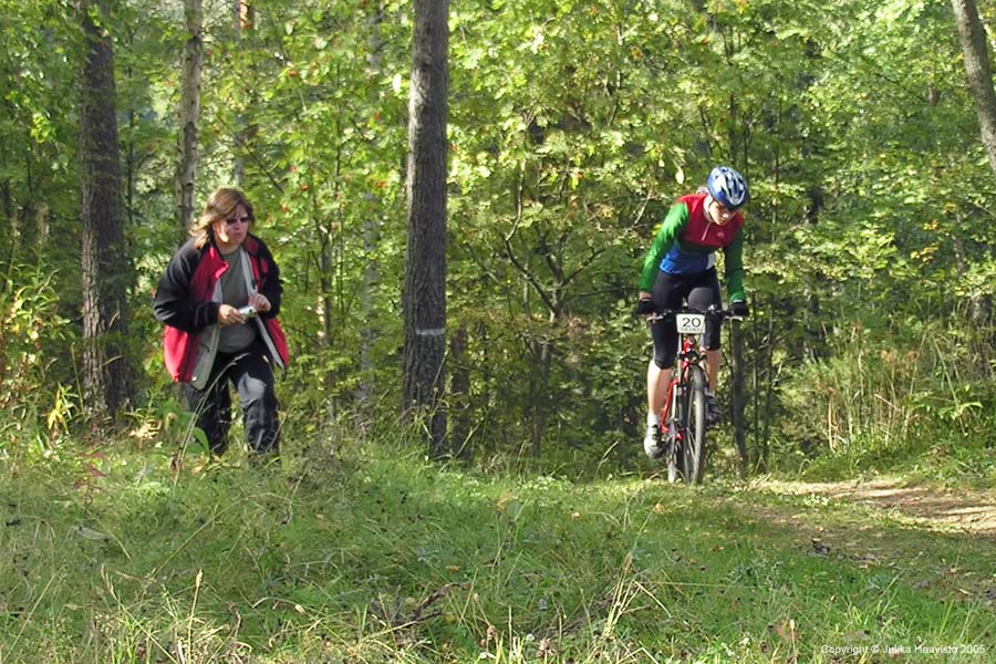 J20050911-132642