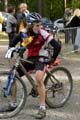 85 km: Sarjan M-18 suomenmestari Markku Alus, TWD (7) katsoo, mihin muut ovat jääneet.