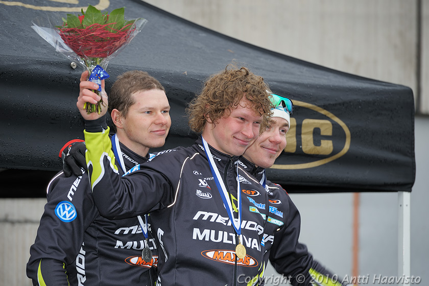_DSC9171.jpg - Miesten mitalistit: 1. Sami Tiainen, TWD-Länken, 2. Risto Aaltio, TWD-Länken ja 3. Kimmo Kananen, TWD-Länken