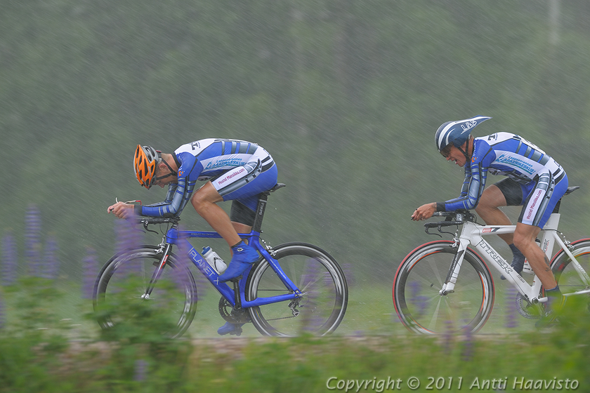 _DSC0853.jpg - Miehet 54 km: Taipalsaaren Veikot, Timo Häkkinen ja Kalle Laanterä (4./1.14.02,83)