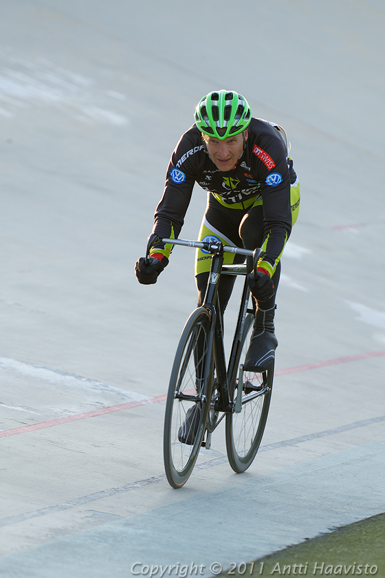 _DSC8848.jpg - Ratapyöräilykilpailut Helsingin Velodromilla