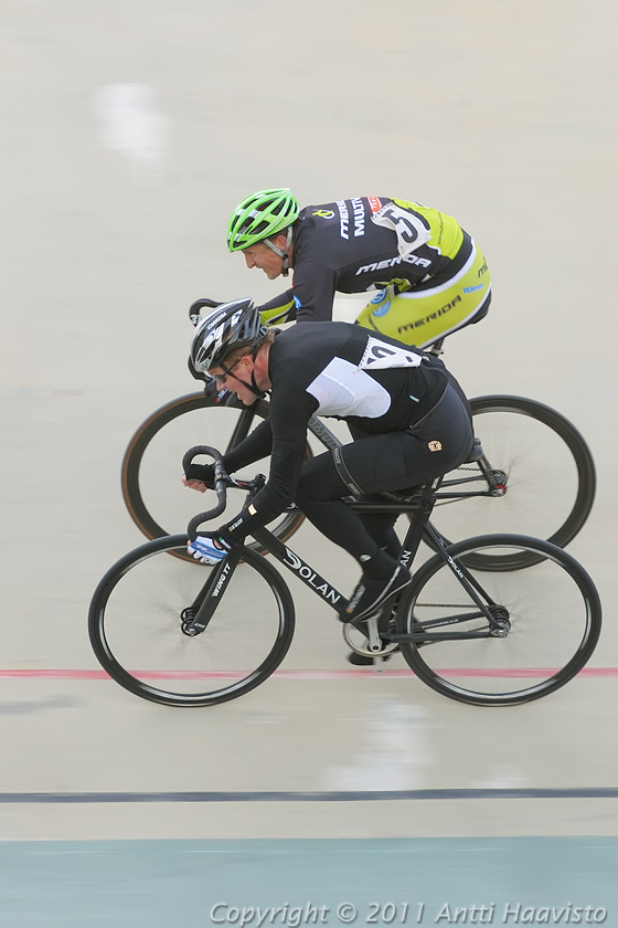 _DSC8879b.jpg - Ratapyöräilykilpailut Helsingin Velodromilla