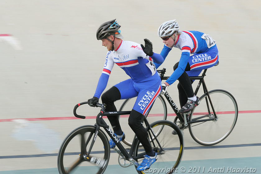 _DSC8885.jpg - Ratapyöräilykilpailut Helsingin Velodromilla